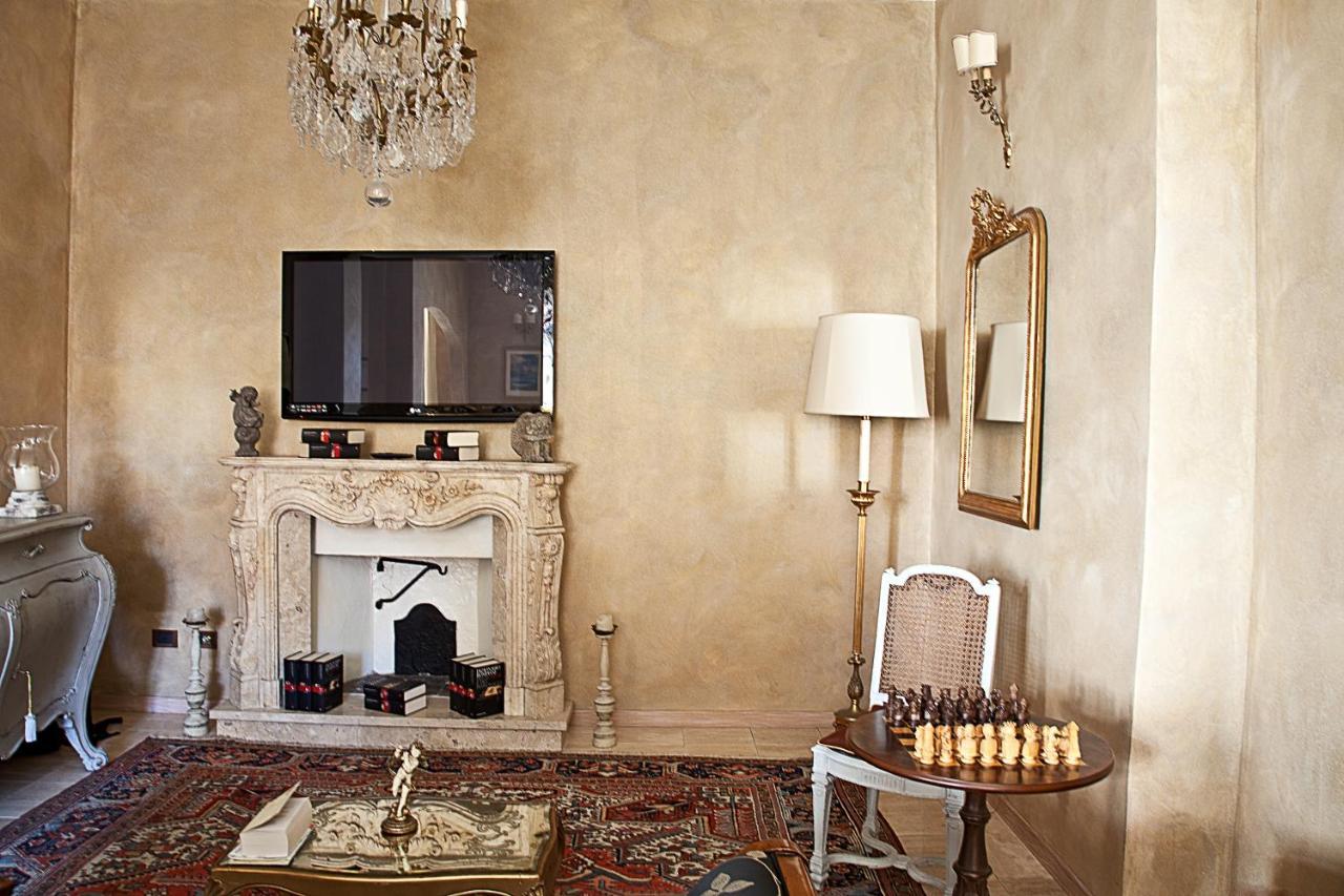 Hotel La Petite Maison Viareggio Extérieur photo