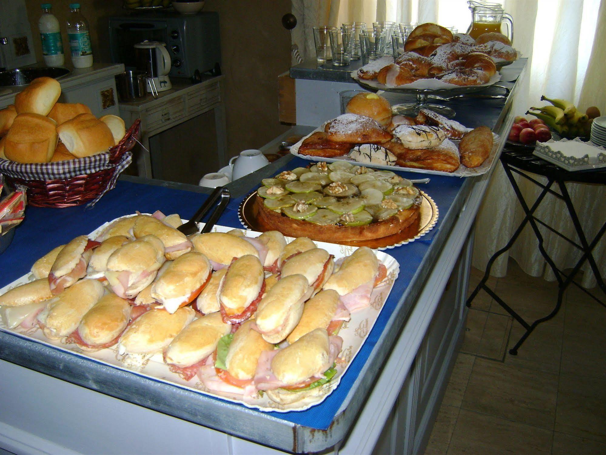 Hotel La Petite Maison Viareggio Extérieur photo