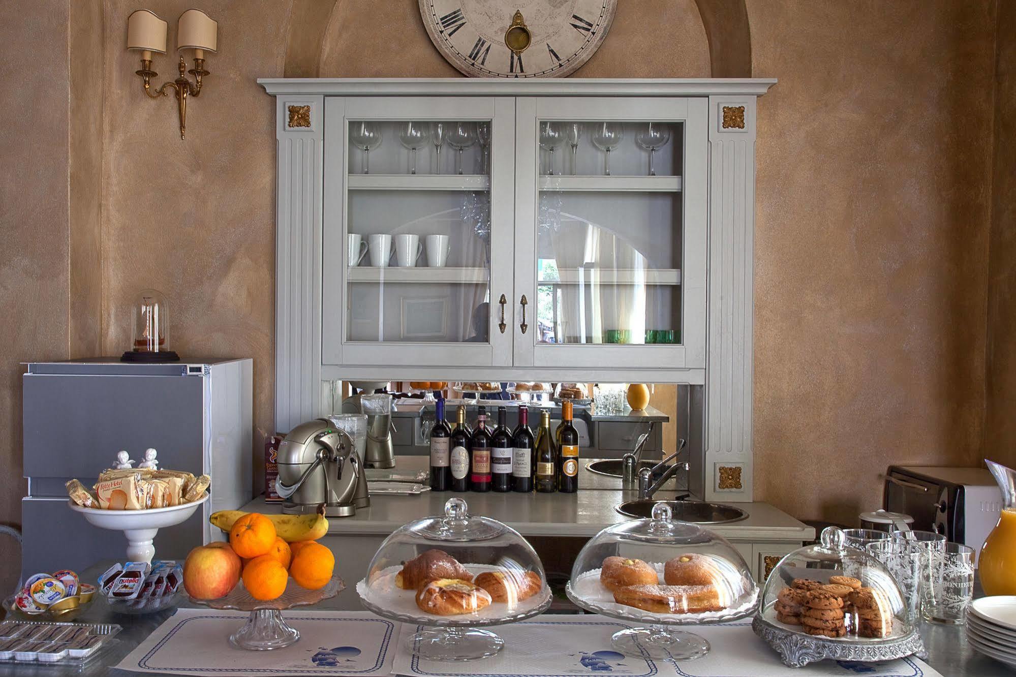 Hotel La Petite Maison Viareggio Extérieur photo